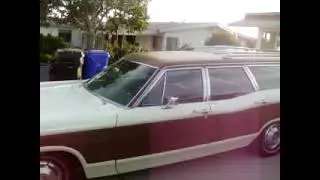 1970 Ford Country Squire 429 4V with Vinyl Roof