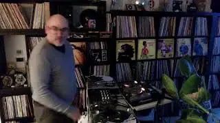 Mix  Vinyl -47- Hip Hop, Rn'B-Q-tip, Mos Def, MF Doom, De La Soul, D'Angelo, DJ Krush, Nas, Raekwan