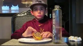 TEN YEAR OLD EATS A 10X10 FROM IN-N-OUT (INSANE)