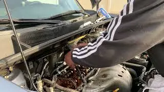 Part#2 2012 Scion Xb Changing valve cover gasket & spark plugs. Then reassemble the cover 🤘🏽