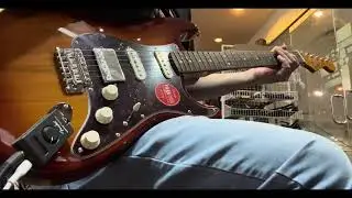 ￼Squier Limited Edition Classic Vibe 60s Stratocaster HSS Electric Guitar - Overdrive & Clean