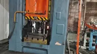 1000-ton electric screw press forging forgings #forgingpress #forgingmachine #forging