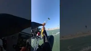 LOOPING in CAPE TOWN is the BEST #kitesurfer #bigair #adrenalinerush