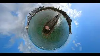 360&deg; VR - Queens Walkway Into The Ocean