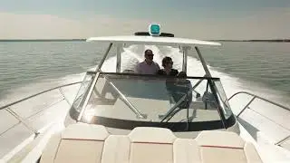 Experience the Jeanneau Leader 10.5 WA Series 2 | Luxury Lifestyle on the Water