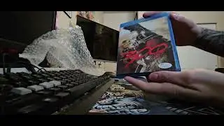 Unboxing a Signed 300 Blu Ray #dvd #spartan #300