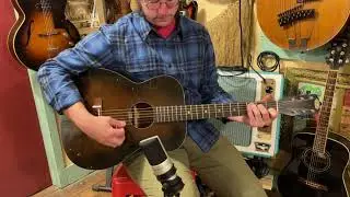 1930s Oahu (Regal) 000-size mahogany flattop guitar
