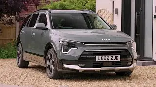 New 2022 KIA Niro Hybrid HEV 1.6GDI cityscape green