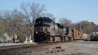 NS C44-9W #9741 leads NS 211