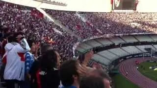 Torcida do River Plate - Yo a vos te sigo aunque vos vayas bien