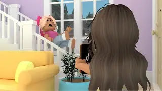 DAISY GOES VIRAL ON TIKTOK! *FELL DOWN THE STAIRS? EMBARRASSING* Roblox Bloxburg Voiced RP Roleplay