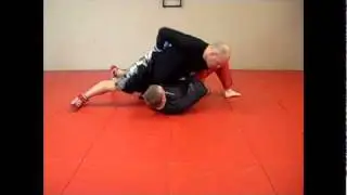 Body Surf Drill: борьба в смешанных единоборствах/грепплинг с Ари Таубом