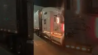 2017 KW T680. Like new
