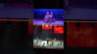 Twice Right Hand Girl 360 stage This is for LA Day 2