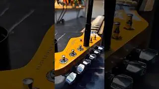 strat from madiun🔥 #guitarrepairjombang #bengkelgitar #servisgitar #musik #gitaris