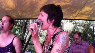 Ceres/RRR BBQ 2012 featuring Kerry Simpson and band