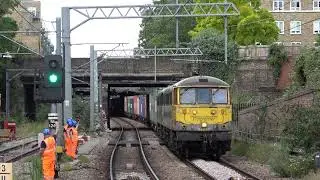 Freightliner 86622 and 86613 Container Train passing Highbury & Islington
