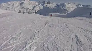 Skiing from the top of the Grattalu lift down to the Grand Huit lift. December 2018