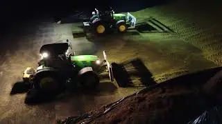 Maisernte 2025 #3 &ndash; Nightshot: Mais verdichten mit schwerem Ger&auml;t auf der Biogasanlage