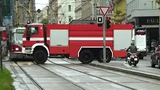Prague fire dept. tanker & state police patrol van responding | Praha HZS CAS & PCR [CZ | 4.2014]