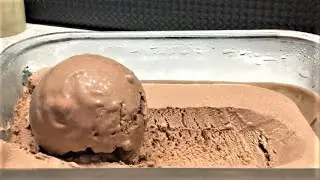 Easy Homemade Coconut and Cocoa Ice Cream