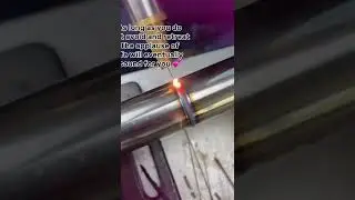 Handheld laser welding machine for welding round tube
