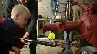 #12 Ferguson TED20 - Removing Rear Axles