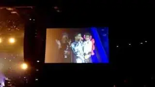 Cud Life Tour 2013 - Kid Cudi sings w/ daughter! Chicago, IL UIC