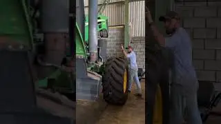 Posso encher o pneu do trator com 100% de &aacute;gua? #agro #pneus #safra #mecanica #diesel #agrishow