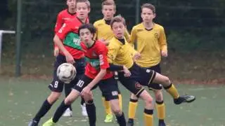 NEC/FcOss 015 nieuwsjournaal afl.14 NEC/FcOss o14 vergeet te winnen tegen Roda JC o14
