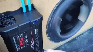 JFA 120A Storm vs Taramps HD3000 2ohm tocando um sub de 15 polegadas