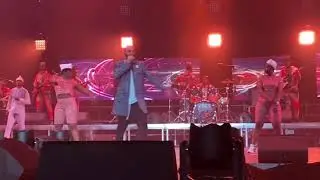 Fally a Bercy AccorHotel Arena - Amour Assasin