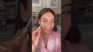 How To: Apply False Lashes ✨ *quick & easy* #makeup #howto #drugstoremakeup #shorts