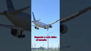 You're Standing Under a 180-Ton Dreamliner #aviation #dreamliner #planespotting #aviationlovers