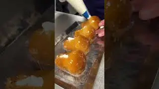 Le baba au rhum de la Maison Stohrer , la plus ancienne p&acirc;tisserie de Paris