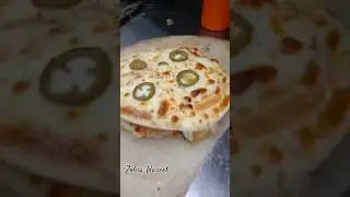 Hussainabad ka famous Lava Pizza 🍕 #streetfood #karachi #pizza #foodie #lover #shorts #shortvideo