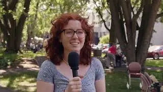Une jeune en cohabitation intergénérationnelle