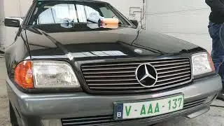 Fastlap polishing the Hood of this Mercedes SL