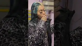 AYLEKS SMOKING ON DAT STINK SOOO GOOD