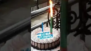 SPARKLING CANDLE CAKE 🎂 #amazing #shorts