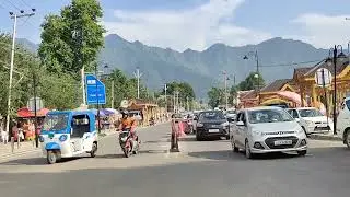 Kashmir blog Lal chowk Dal Lake Nishat garden tulip garden zeashta mata tample Hazrat Bal Srinagar