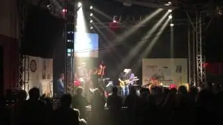 Julia Neigel - Schatten an der Wand mit der Jovel Hausband 03.10.2016 @ Jovel M&uuml;nster