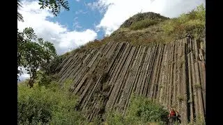 Les orgues basaltiques d'Usson - R&eacute;gion Auvergne Rh&ocirc;ne Alpes - France