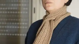 Left-handed: How to crochet a beginner friendly Short scarf