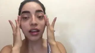 Natural makeup look