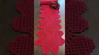Como fazer este maravilhoso trilho de mesa modelo cora&ccedil;&atilde;o vai no meu canal Carmem croch&ecirc;