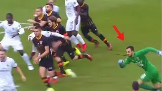 The moment the goalkeeper becomes a hero!!