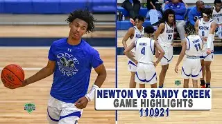 IndianaHoosier commit Jakai Newton in his bag. Stephon Castle is a 5 ⭐ 6'6 PG! Newton super tuff'.