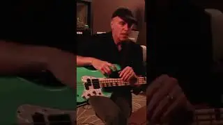 Billy Sheehan talks about David Lee Roth 