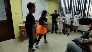 Master Centre School - Summer show - Tiger and Fox - Second grade students